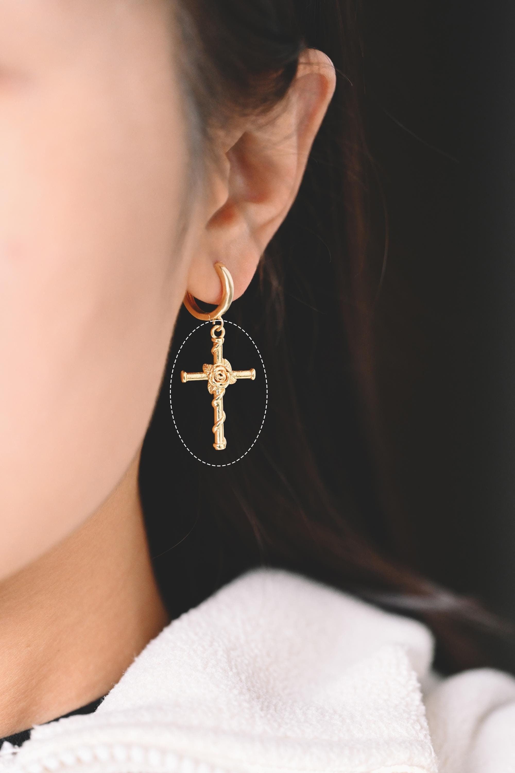 4pcs Gold Rose Cross Charm 26x16mm, Earring Findings, Jewelry Making, Diy Material, Jewelry Supplies (GB-2731-J)